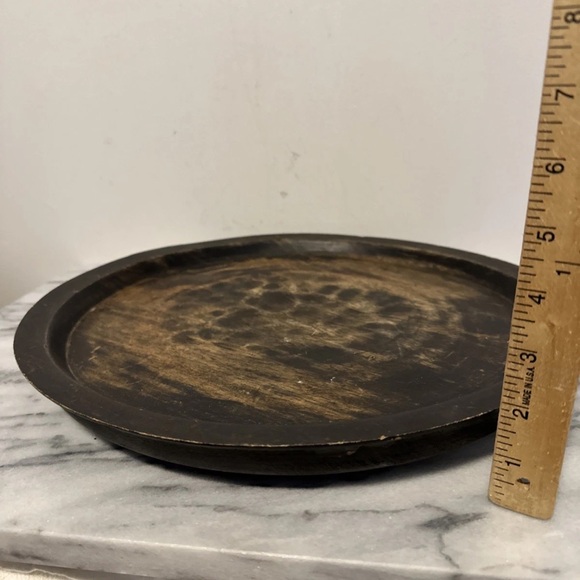 Rustic Wooden Round Tray 15” D aged solid wood - Picture 5 of 7